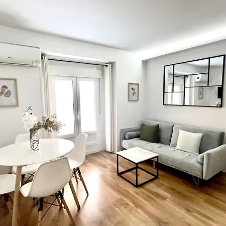 Dplace To Be - Exclusive Apartments In Historic Center Madrid Chambre photo