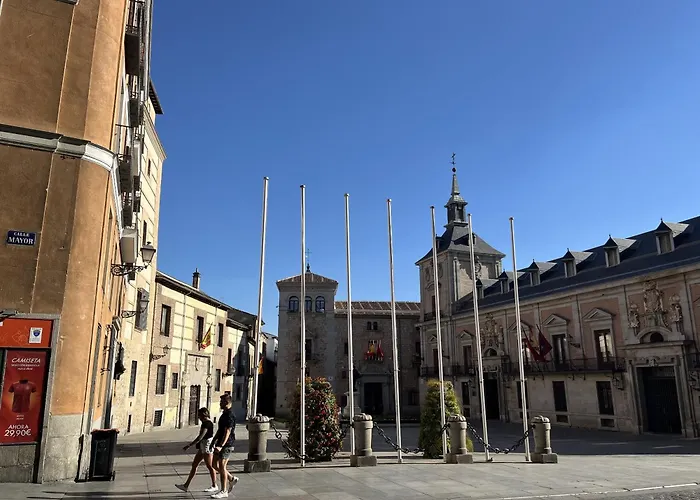 Dplace To Be - Exclusive Apartments In Historic Center
