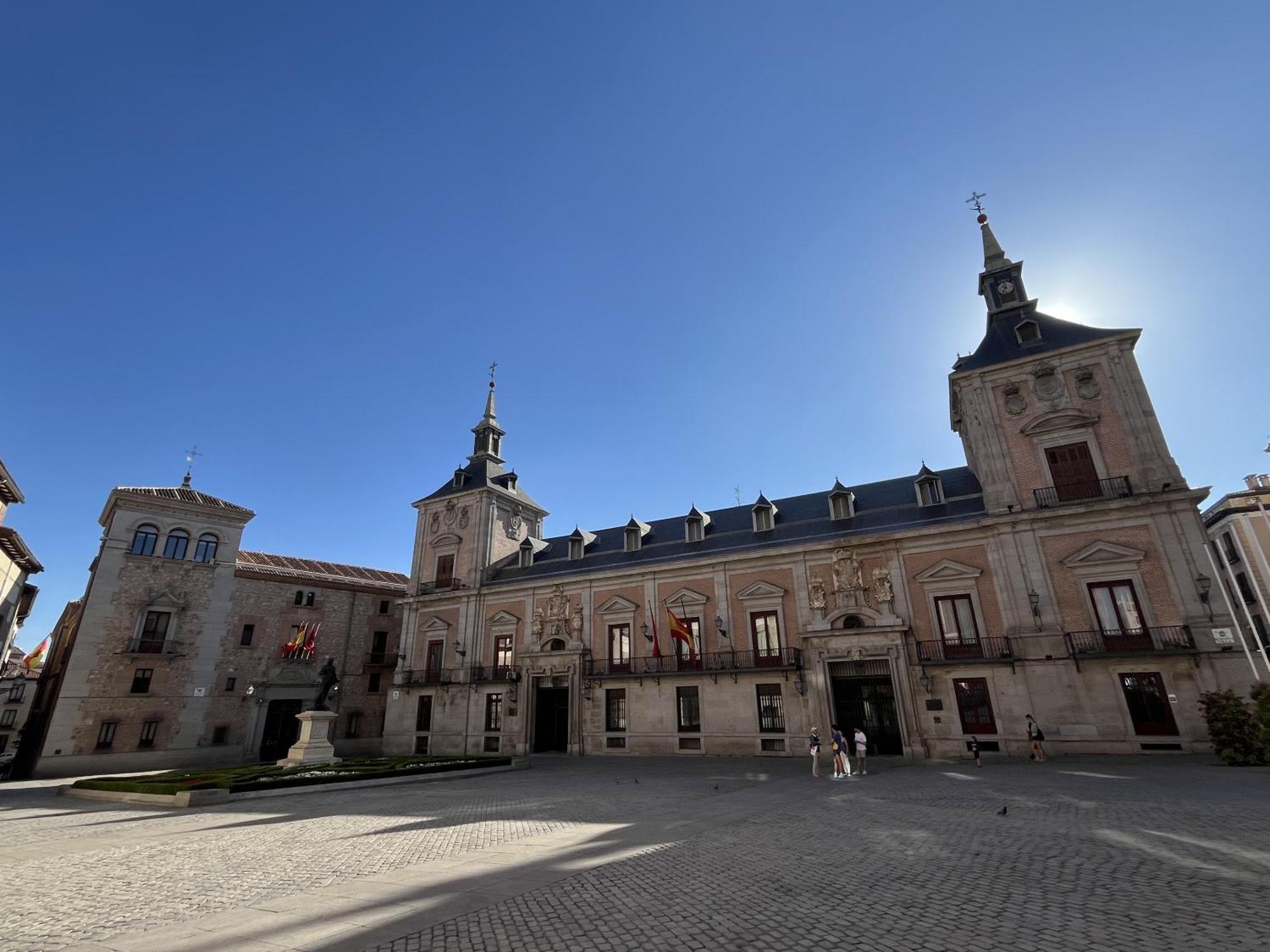 Dplace To Be - Exclusive In Historic Center Couette-café Madrid