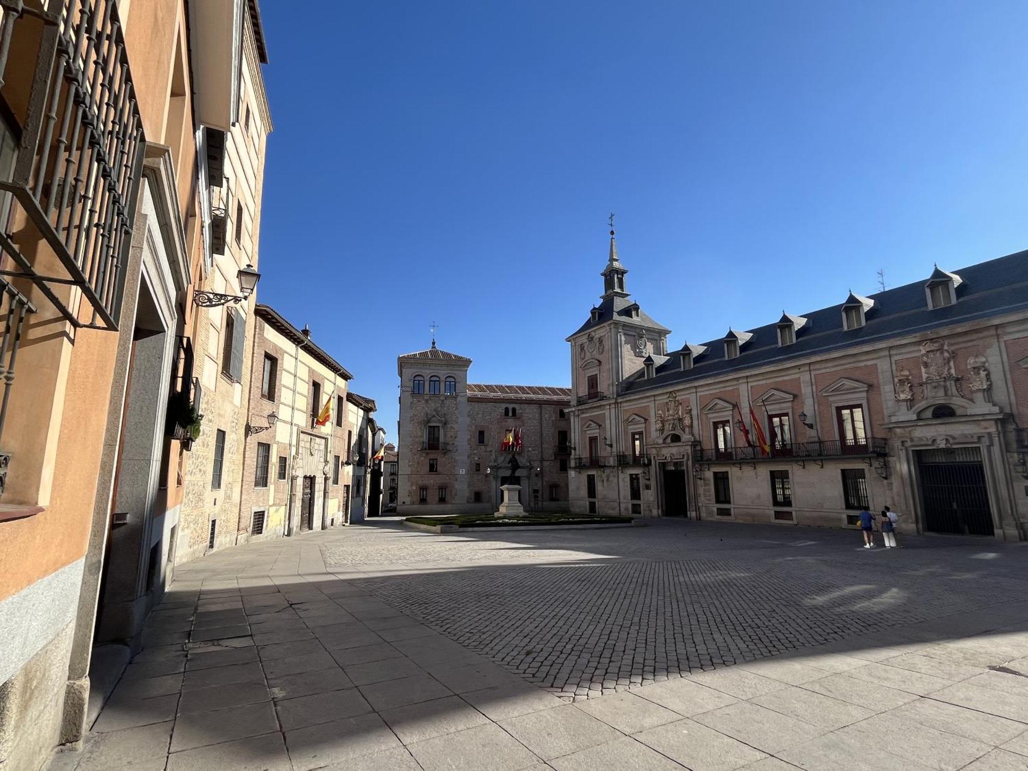 Couette-café Dplace To Be - Exclusive In Historic Center Madrid