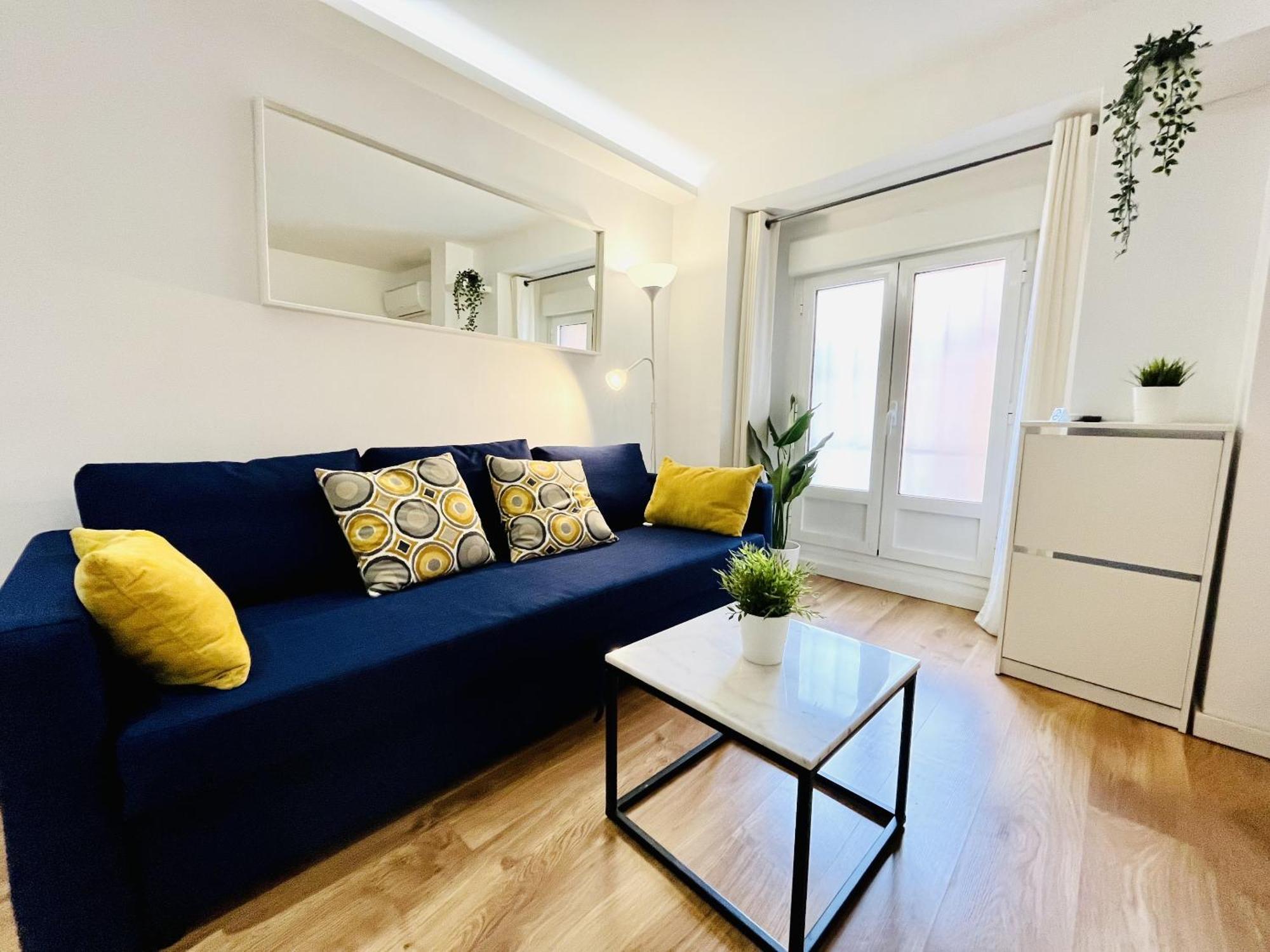 Couette-café Dplace To Be - Exclusive In Historic Center Madrid